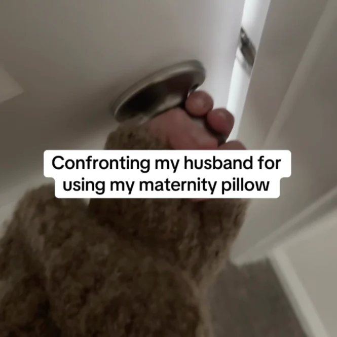 courtney ig maternitypillow